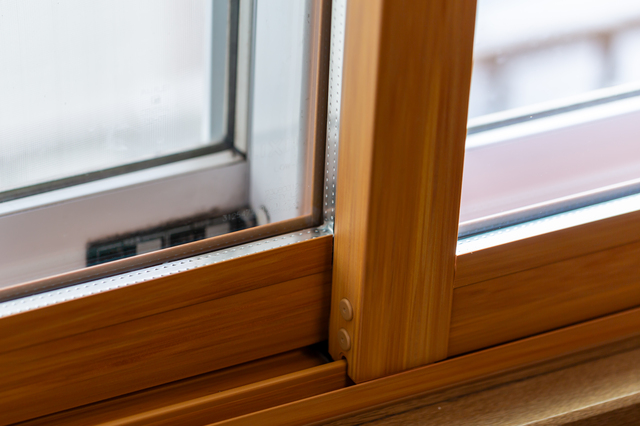 株式会社プラスマイナス